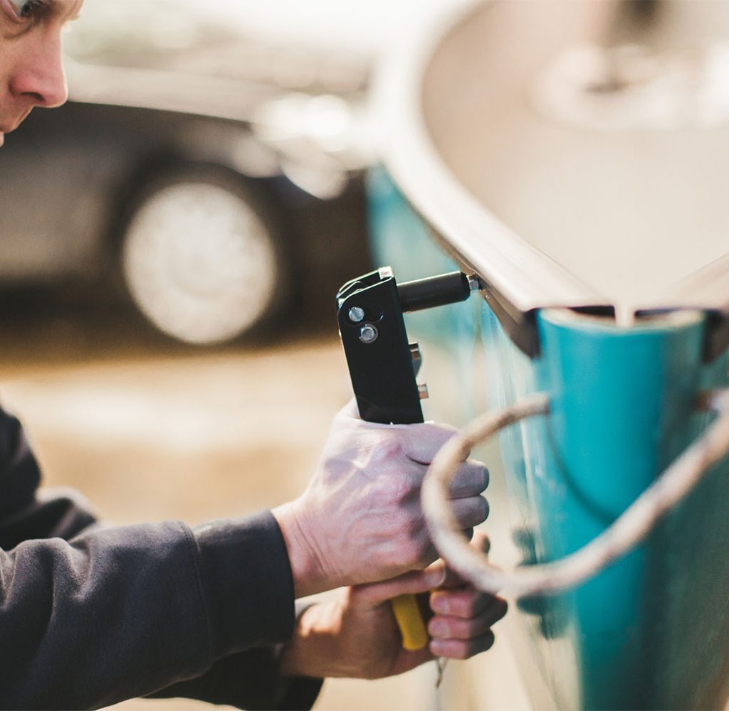 how to remove a rivet