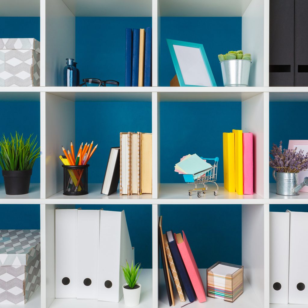 Organizational shelving unit