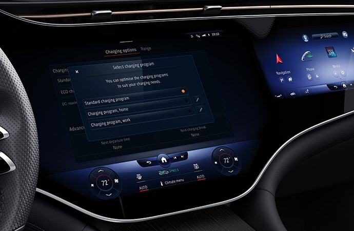 2022 Mercedes-Benz EQS EV sedan