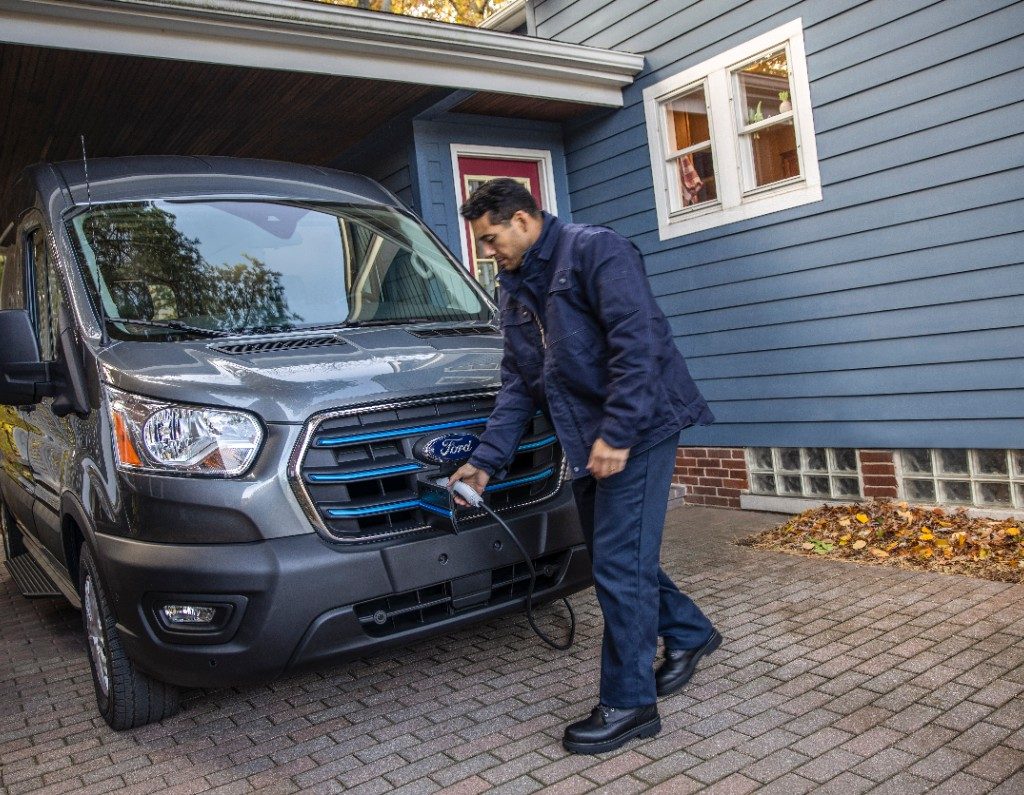 Ford-E-Transit charging