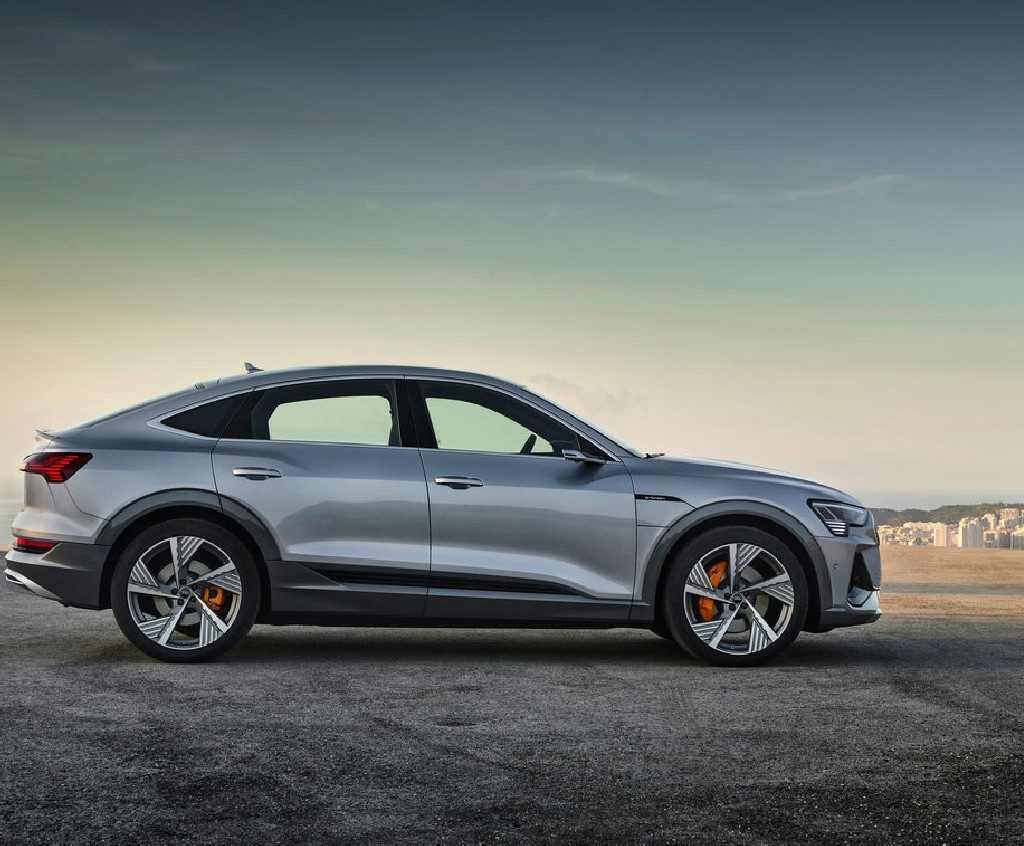 Audi e-tron sportback EV
